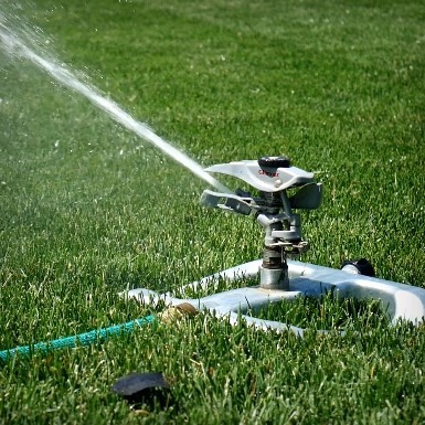 lawn-sprinkler-2